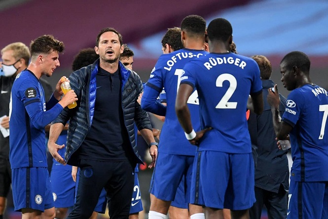 Chelsea thua West Ham với một bàn bị hủy bỏ gây tranh cãi từ VAR