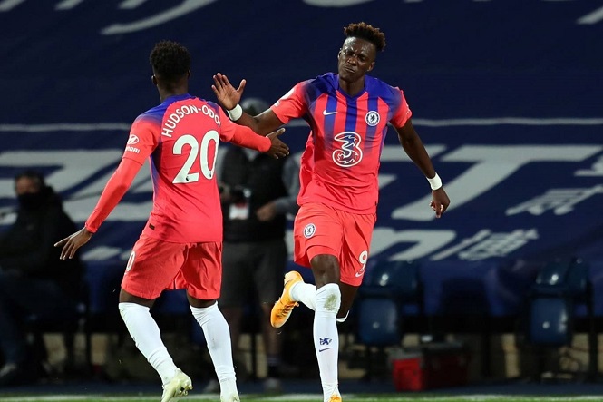 Havertz để bóng chạm tay trước bàn gỡ hòa của Chelsea