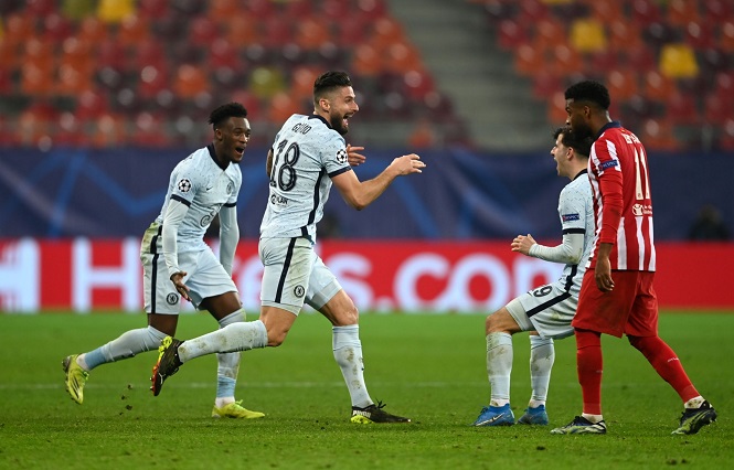 Giroud lập siêu phẩm sau khi tập luyện như cầu thủ 24 Giroud lập siêu phẩm sau khi tập luyện như cầu thủ 24