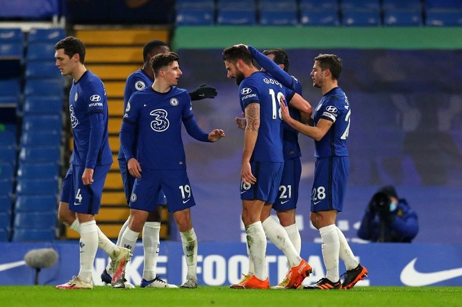 Giroud ghi nhiều bàn cho Chelsea hơn cả bộ ba 155 triệu bảng