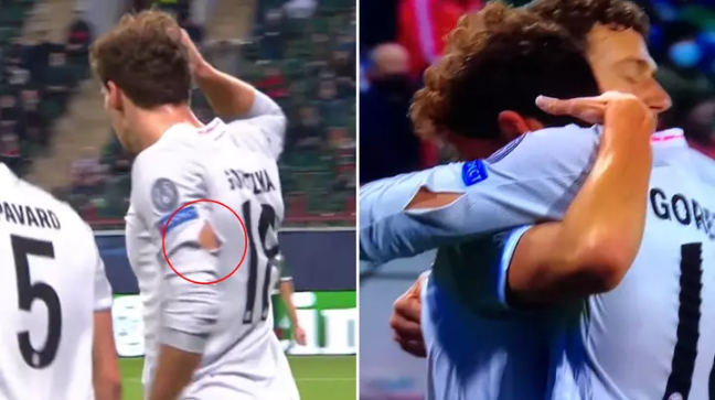 Ngôi sao Bayern Munich ăn mừng rách áo vì bắp tay… quá to