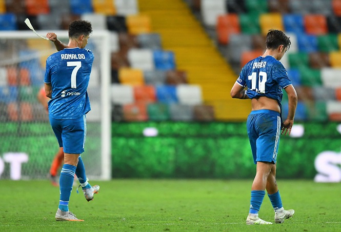 Cristiano Ronaldo bị Immobile vượt qua trong cuộc đua ghi bàn