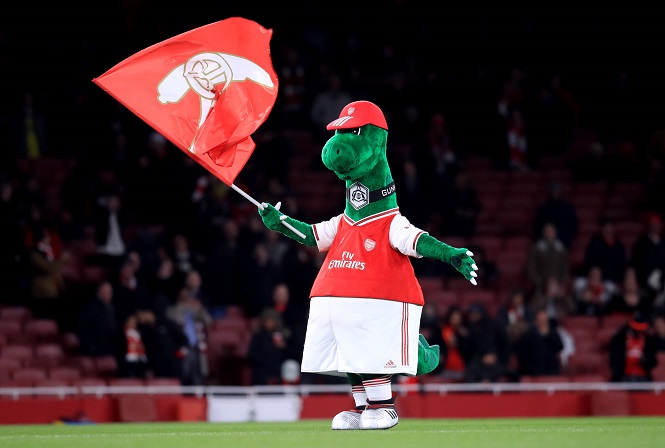 Jerry Quy - Gunnersaurus của Arsenal sẽ được Ozil trả lương
