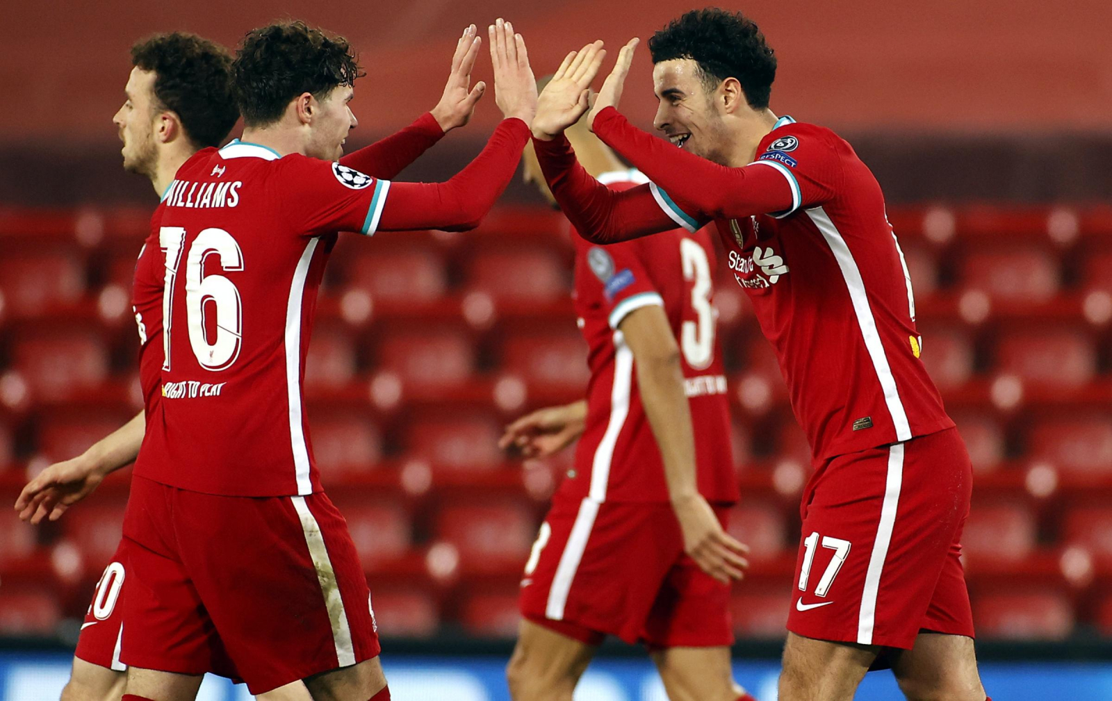 Liverpool đi tiếp ở Champions League với thành tích độc đáo