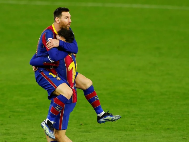Messi cần bao lâu để ghi bàn cho Barca từ ghế dự bị?