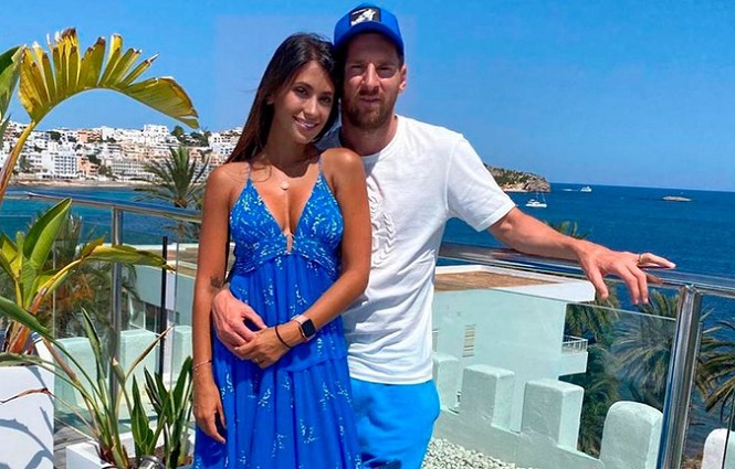Messi thuê du thuyền và ghé thăm khách sạn sang trọng của mình