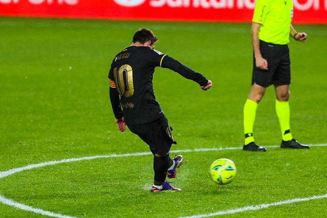 Messi phải thực hiện bao nhiêu cú sút mới ghi bàn bằng đá phạt?