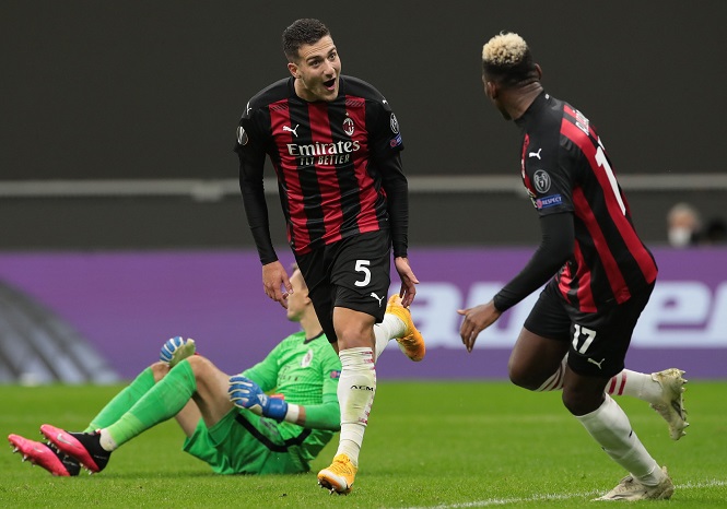 Hậu vệ cho mượn của MU ghi bàn và kiến tạo ở Europa League