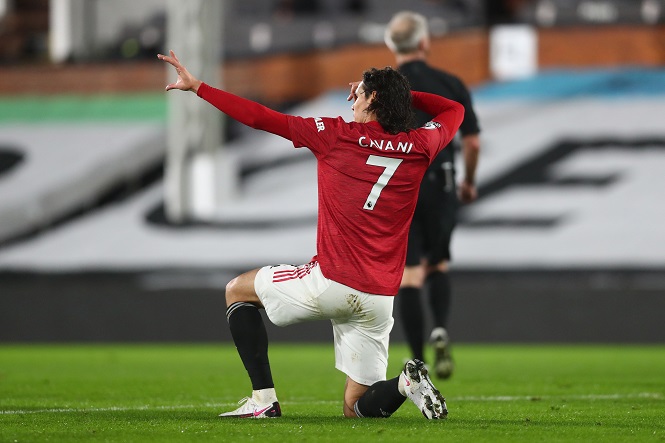 Cavani khiến Sanchez và Falcao xấu hổ về thành tích ở MU