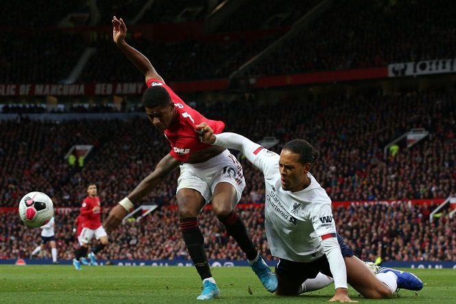 MU rơi vào “bảng tử thần” vì thỏa thuận liên quan đến... Liverpool