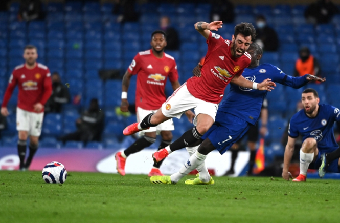 MU bị chê nhàm chán và không muốn… đuổi theo Man City MU bị chê nhàm chán và không muốn… đuổi theo Man City