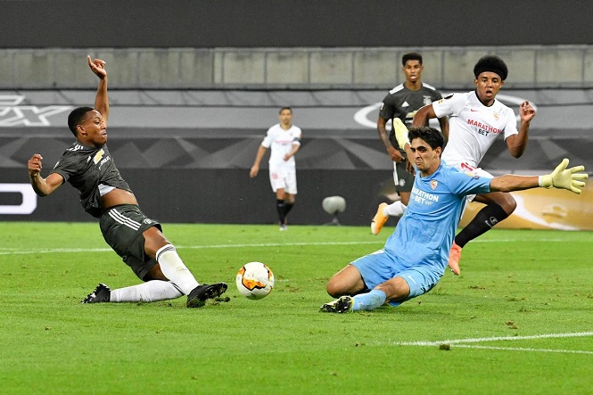 MU gây kinh ngạc khi sút 46 lần ở Europa League nhưng chỉ ghi 2 bàn