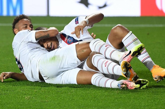 PSG là đội thứ tư ngược dòng ở phút 90 tại Champions League