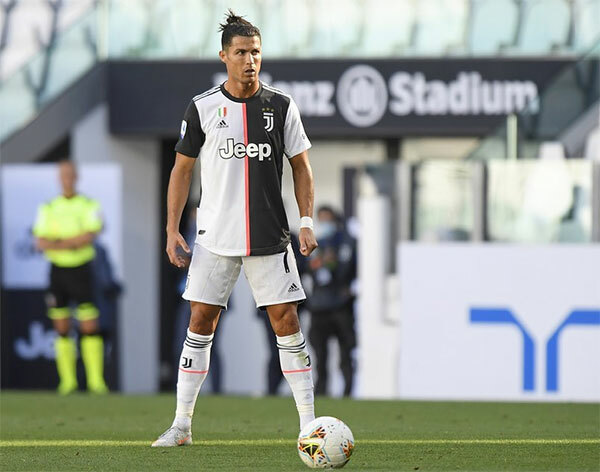 Ronaldo sút phạt thành bàn bao nhiêu lần trong sự nghiệp?