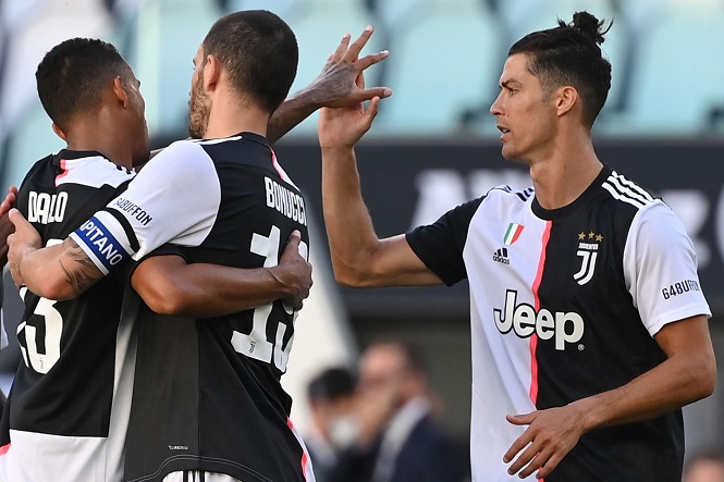 Ronaldo ghi bàn đầu tiên bằng đá phạt sau bao nhiêu cú sút?