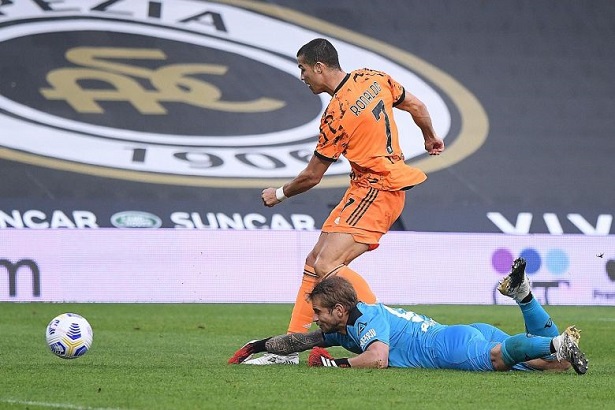 Ronaldo tiếp tục là vua ghi bàn châu Âu trong năm 2020