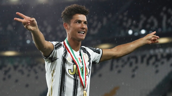 Ronaldo thề trung thành với Juventus bằng mục tiêu mới