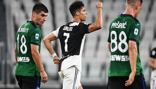 Ronaldo đang chinh phục kỷ lục chưa từng có trong lịch sử