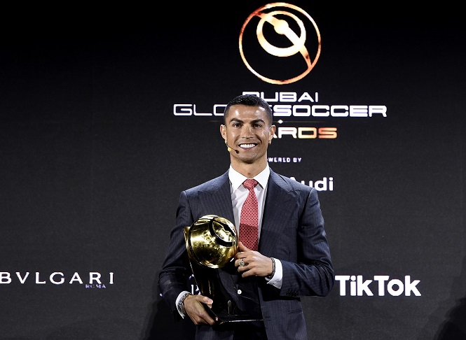 Cristiano Ronaldo giành giải cầu thủ xuất sắc nhất thế kỷ 21