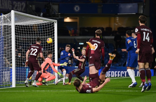 Tiền đạo Chelsea lại gây sốc với pha bỏ lỡ bàn thắng khó tin