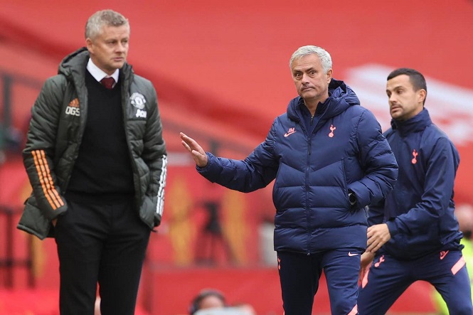 Mourinho “phản pháo” gay gắt sau màn hủy diệt MU