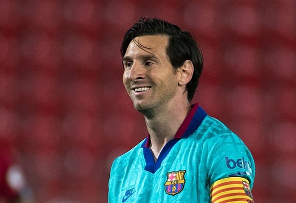 Messi cạo râu vì muốn thay đổi "phong thủy"?