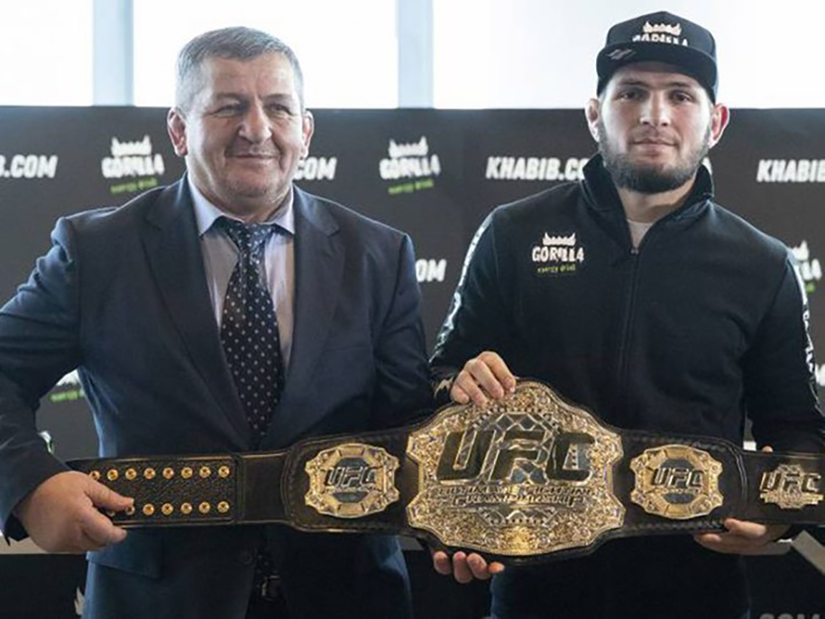 Khabib Nurmagomedov: Cha tôi vẫn đang chống chọi với COVID-19