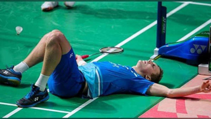 Kết quả cầu lông Pháp mở rộng 27/10: Axelsen bị loại sốc, Lee Zii Jia thua bạn thuở nhỏ