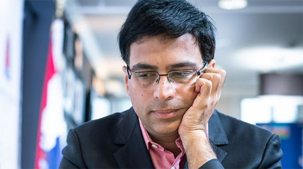 Kết quả giải cờ vua Legends of Chess ngày 26/7: Carlsen và Anand trôi về 2 cực!