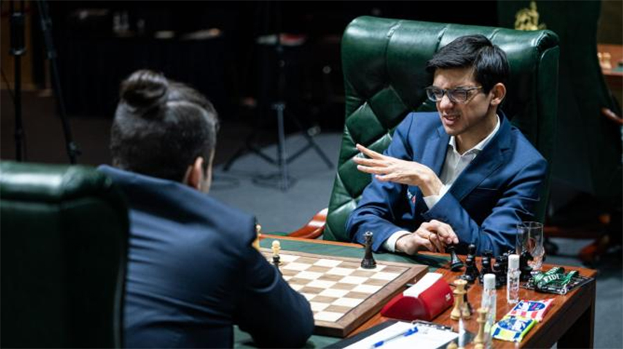 Kết quả bán kết giải cờ vua Legends of Chess ngày 01/08: Vua cờ Carlsen vào chung kết