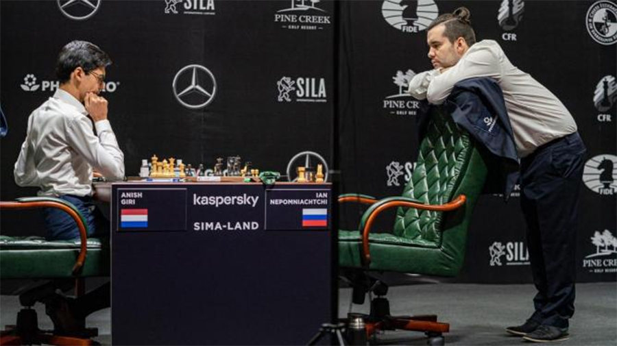 Kết quả bán kết giải cờ vua Legends of Chess ngày 02/08: Nepomniachtchi thách thức Vua cờ