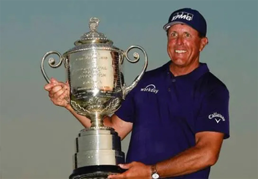 Vô địch giải Golf PGA Championship 2021: Phil Mickelson làm sách kỷ lục rối tung!