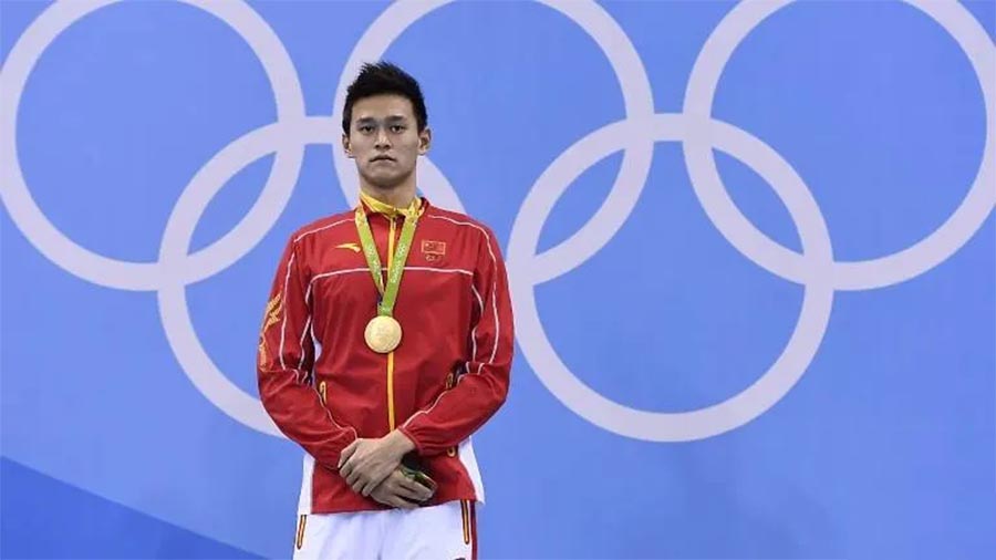 Lấy b&uacute;a đập n&aacute;t mẫu thử doping, sao bơi lội Trung Quốc Sun Yang vẫn c&oacute; thể dự Olympic Tokyo 2020?