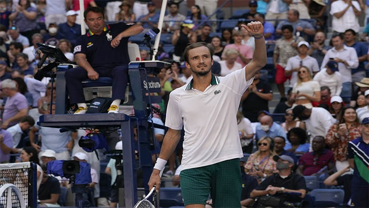 Kết quả tennis US Open mới nhất hôm nay 8/9: Medvedev vượt khó, Alcaraz gặp hạn