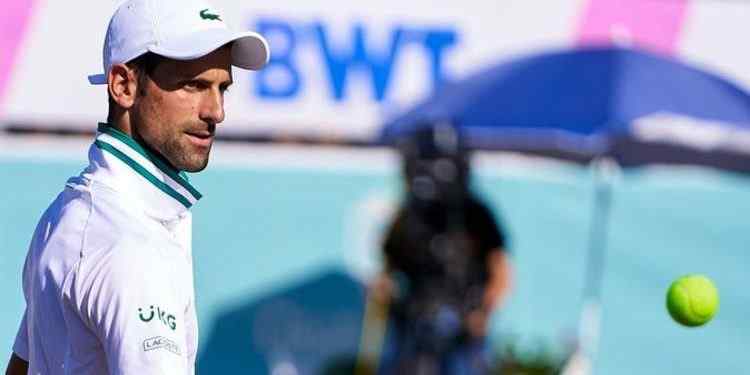 Kết quả tennis mới nhất: Chỉ có đồng đội mới loại được Djokovic!