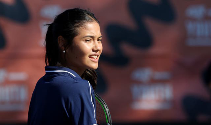Trang phục huyền thoại vào Nhà danh vọng tennis: Raducanu càng khao khát Australia Open