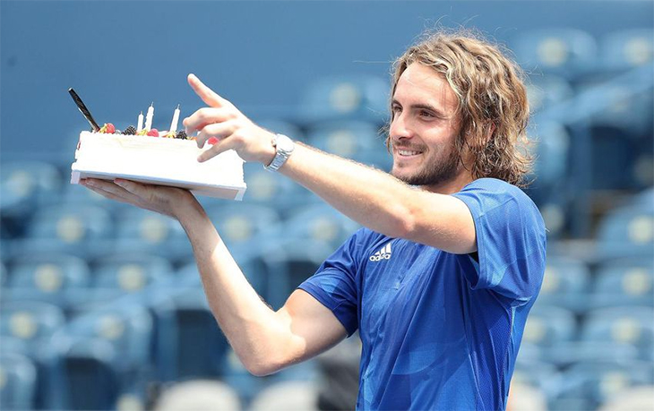 Kết quả tennis mới nhất: Tsitsipas có quà sinh nhật