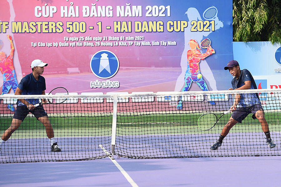 Hải Đăng khởi đầu ấn tượng tại giải tennis VTF Masters 500 – 1