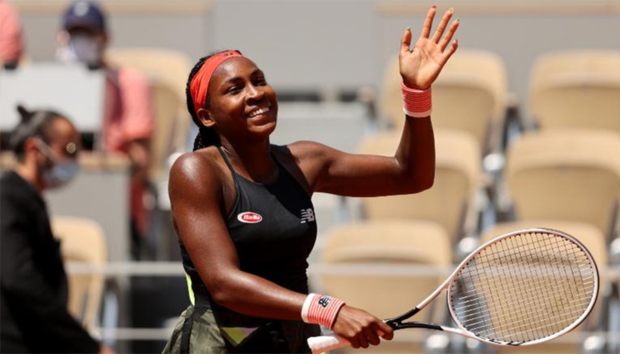 "Thần đồng" tennis Coco Gauff dường như sinh ra chỉ để gây sốc!