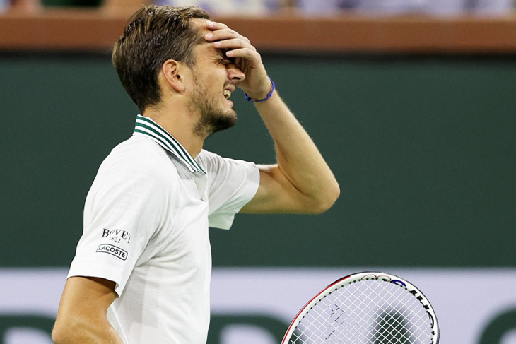 Kết quả tennis mới nhất: Trùm sát gái Dimitrov giúp số 1 Djokovic hạ kẻ nổi loạn Medvedev