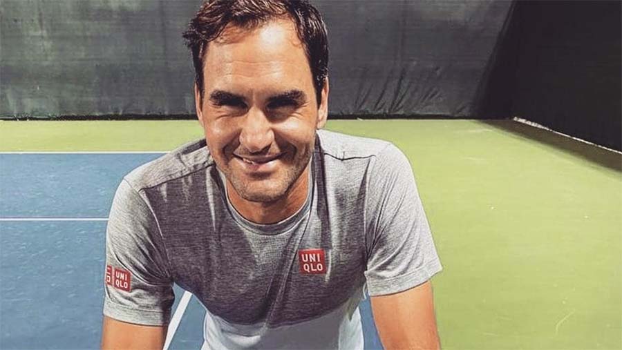 Sao tennis Federer đăng có mỗi tấm hình, vì sao mạng xã hội náo loạn?