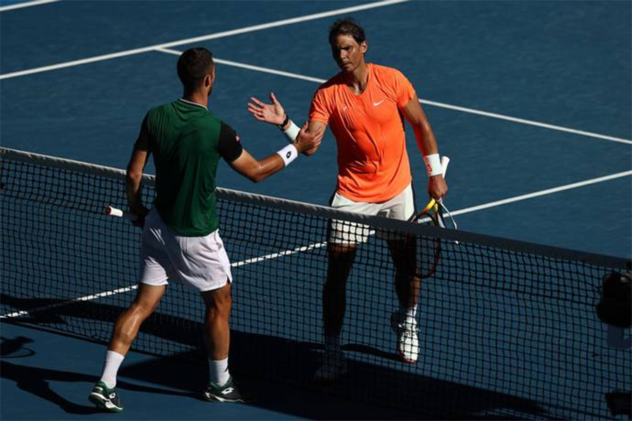 Kết quả tennis Australian Open hôm nay 9/2: Nadal bớt lo, Azarenka thua sốc!