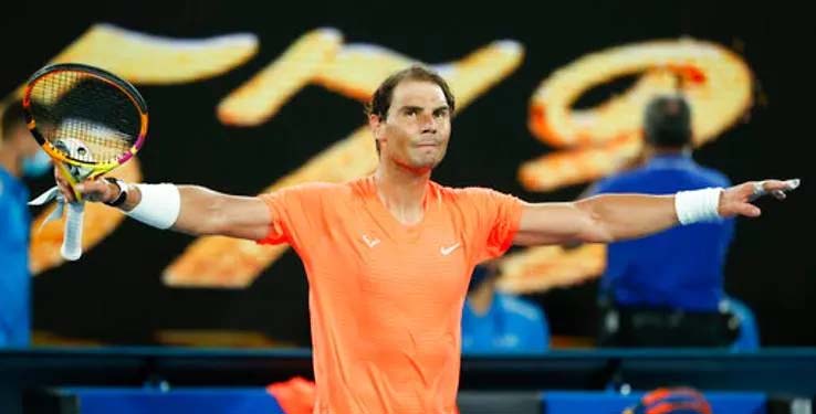 Kết quả tennis Australian Open hôm nay 11/2: Nadal gặp sự cố hiếm thấy, nữ mất "thần đồng" và phế luôn nữ hoàng!