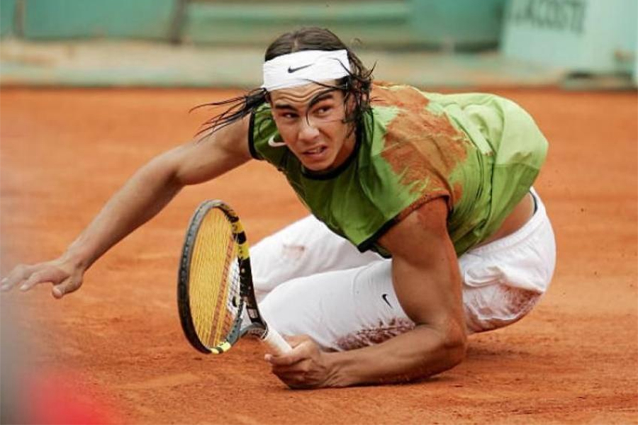 Vì sao Rafael Nadal chưa từng đập gãy vợt?