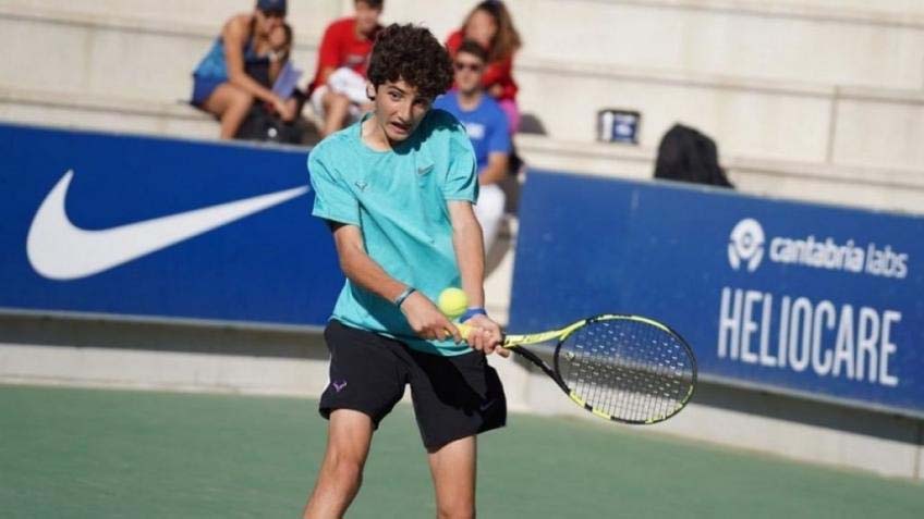 Tân binh nhà Nadal ra mắt làng tennis chuyên nghiệp như thế nào?