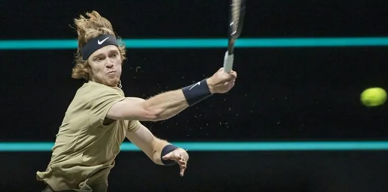 Vô địch giải tennis ATP Rotterdam, Andrey Rublev có danh hiệu thứ 8