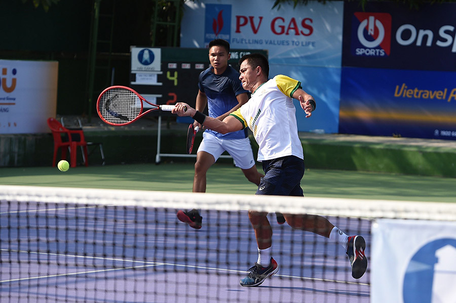 “Vua lưới” Lê Quốc Khánh kết hợp cùng Trịnh Linh Giang hiệu quả như thế nào ở giải tennis VTF Masters 500 – 1?