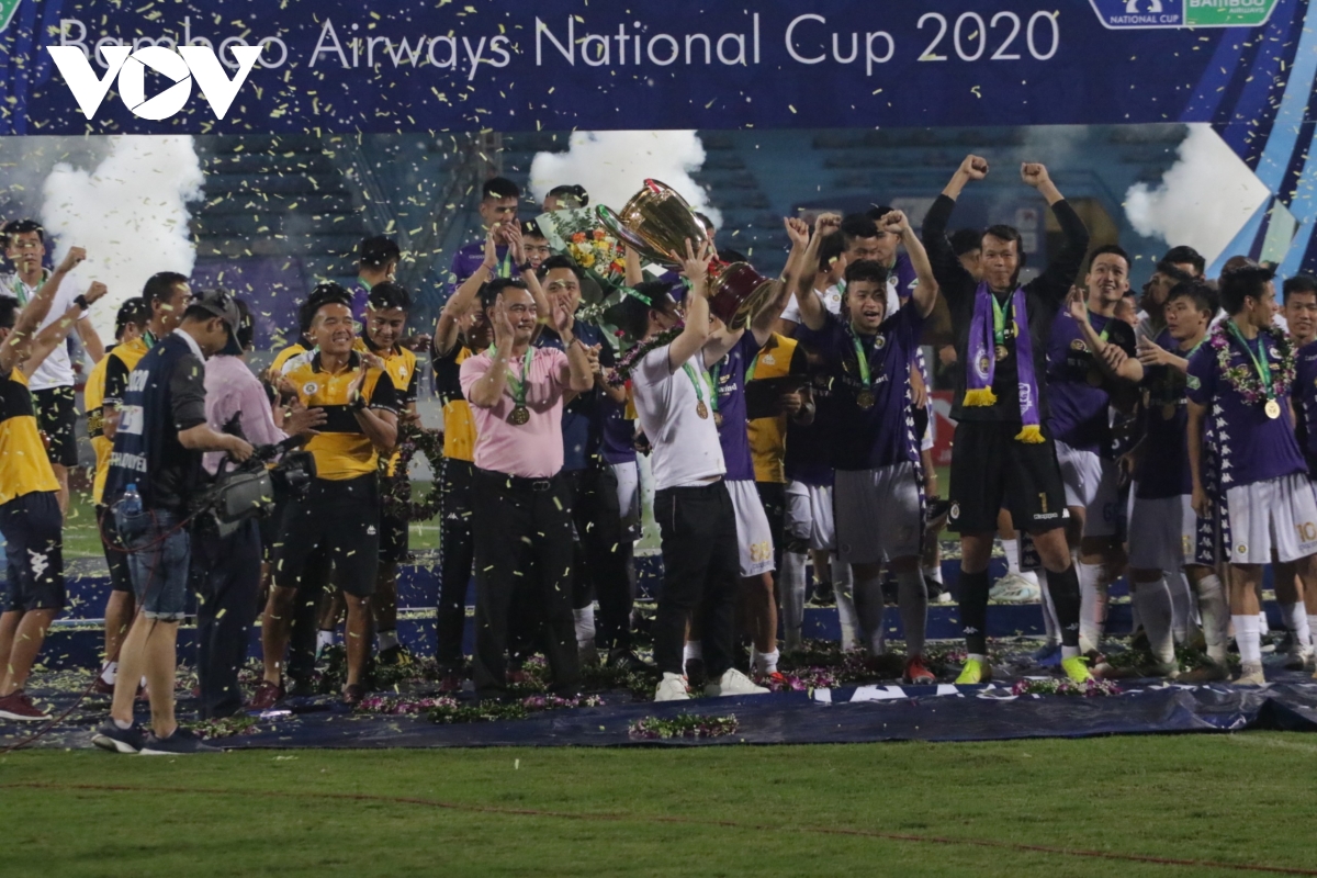 Quang Hải tỏa sáng giúp CLB Hà Nội đăng quang Cúp quốc gia... hướng tới ngôi vương tại V.League