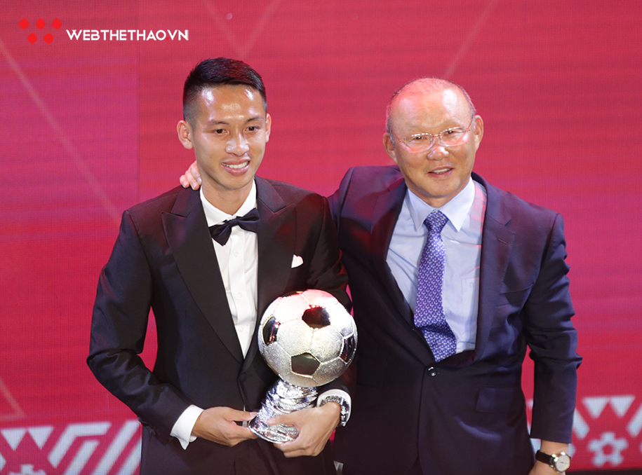 Đỗ Hùng Dũng: "Kẻ vô danh" chinh phục Quả bóng Vàng 2019