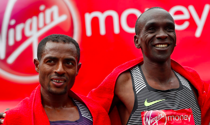 Eliud Kipchoge - Kenenisa Bekele: Cuộc đọ giày thập kỷ của hai gã khổng lồ marathon